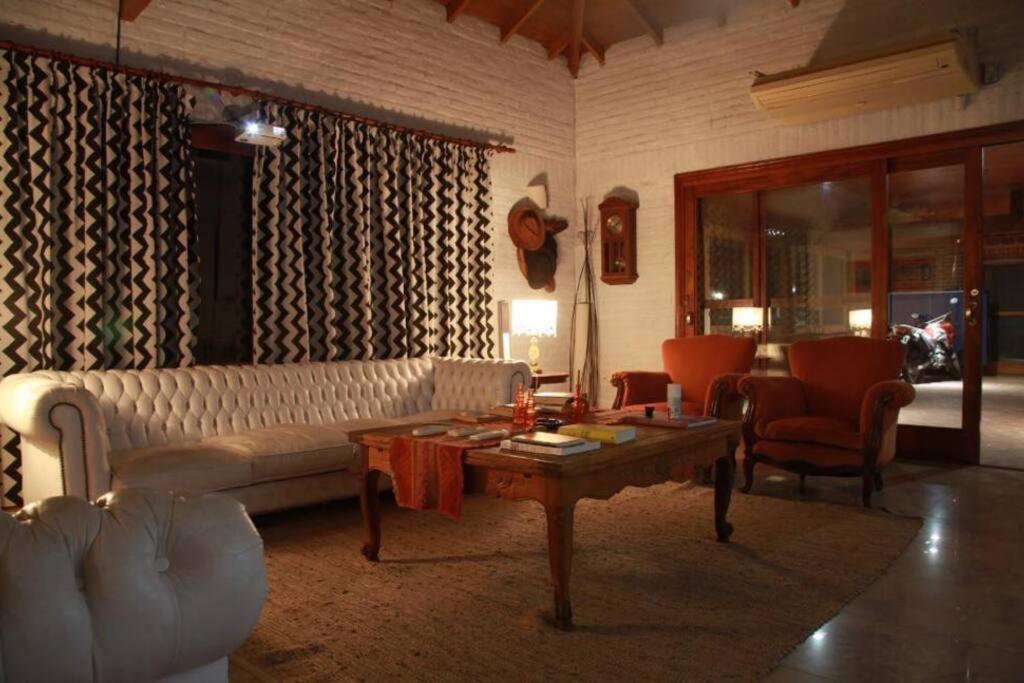 Casa De Campo En Club Privado Benquerencia サン・ミゲル・デル・モンテ エクステリア 写真